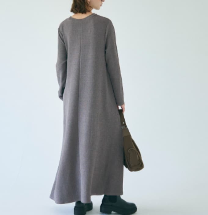 大人ワンピース ロング シンプル上質ゆったり大人ワンピース