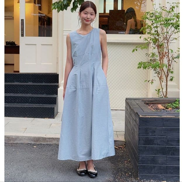 大人ワンピース ロング 優雅な佇まい ゆったりノースリーブワンピース