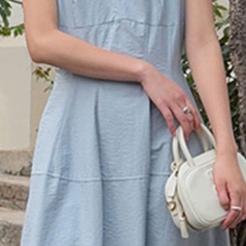 大人ワンピース ロング 優雅な佇まい ゆったりノースリーブワンピース