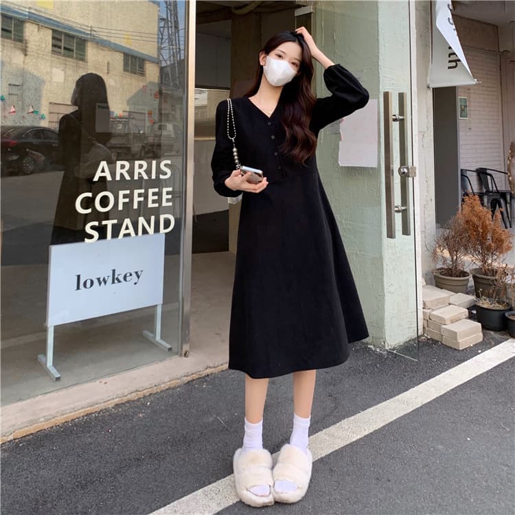 大人ワンピース きれいめ長袖ワンピース黒ベージュ大人シルエット