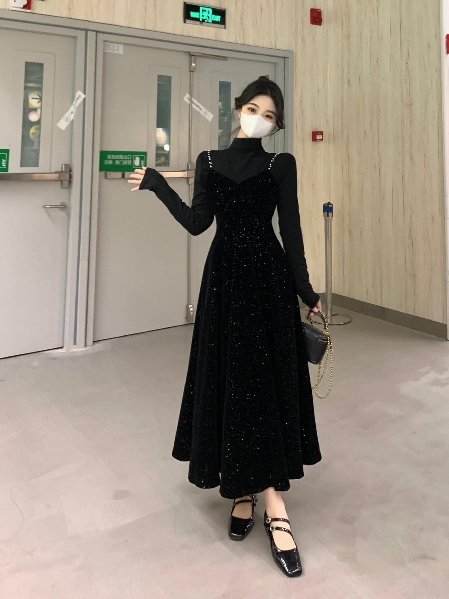 大人ワンピース ロング きらめき華やぎベロア調ギャザーワンピース