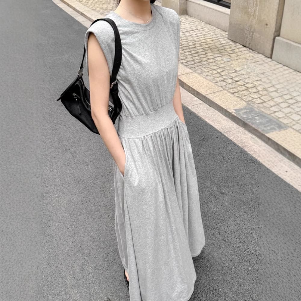 大人ワンピース ロング 上品フレアシルエットロングワンピース