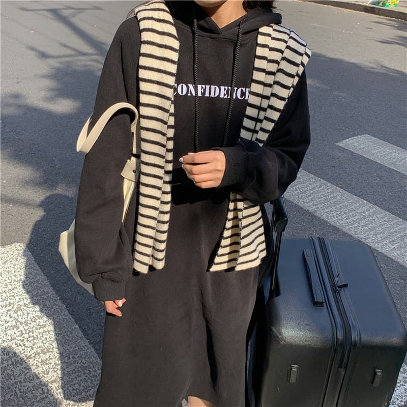 大人ワンピース フード付きロング丈ワンピース オーバーサイズ ロゴプリント