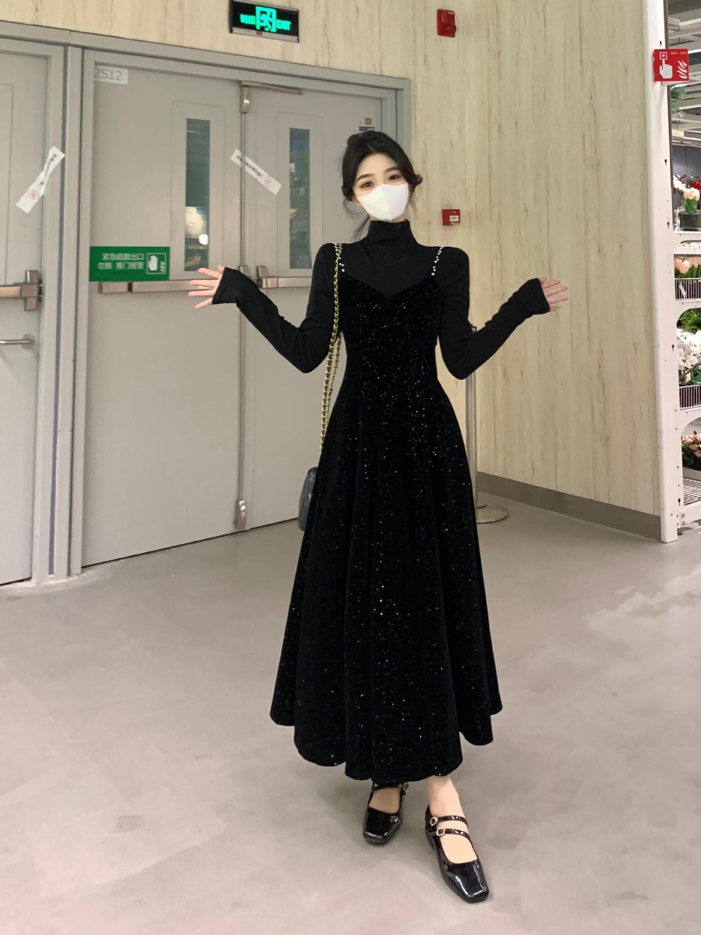 大人ワンピース ロング きらめき華やぎベロア調ギャザーワンピース