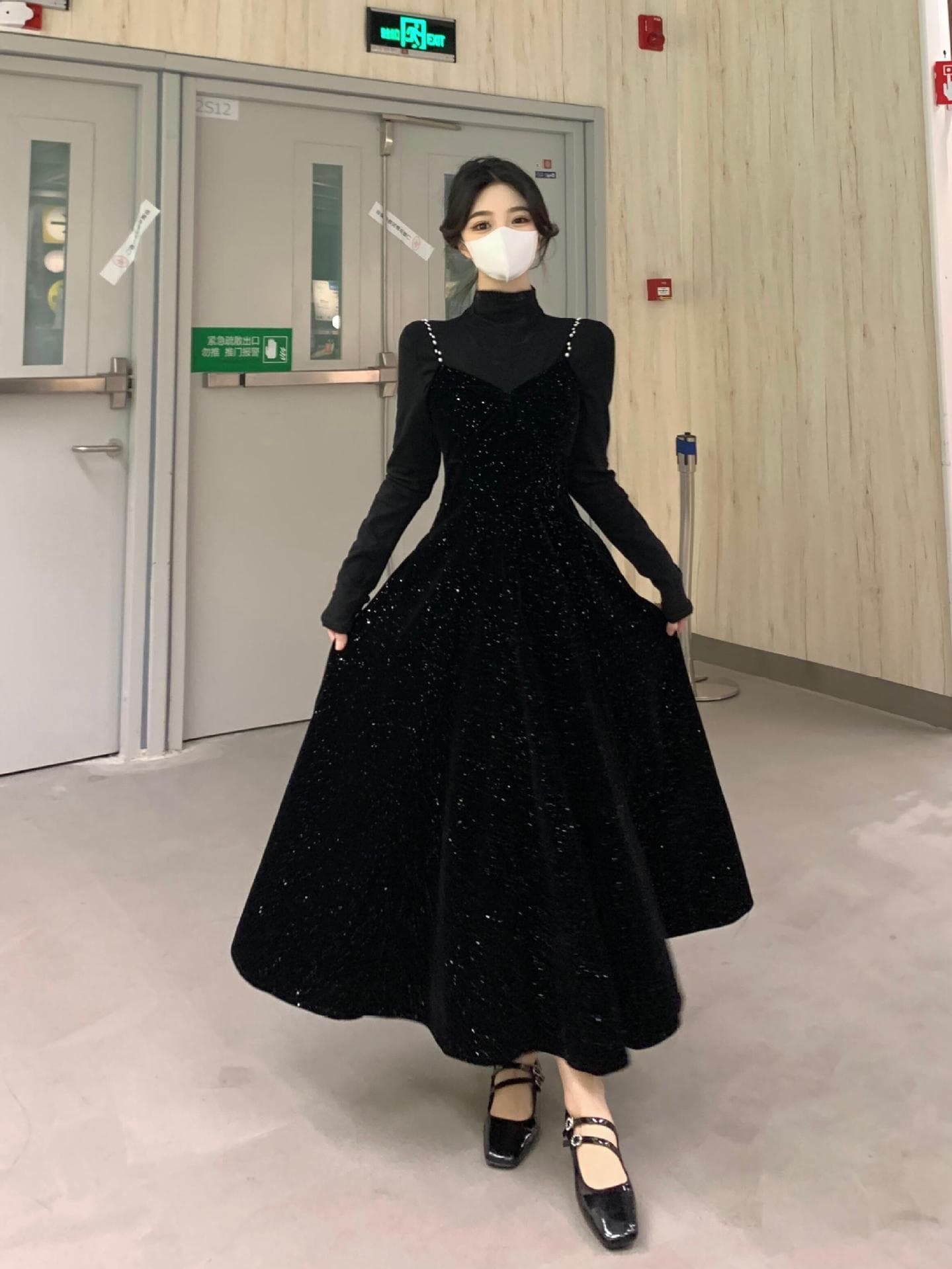 大人ワンピース ロング きらめき華やぎベロア調ギャザーワンピース